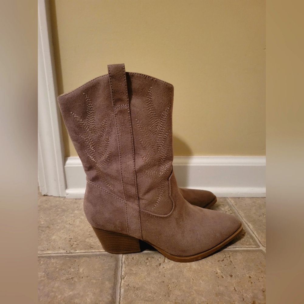 Womens suede western cowgirl boots
